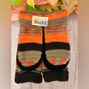 Mudd Women's Brown Combo Multicolor Crochet Slippers Socks cozy and Comfortable